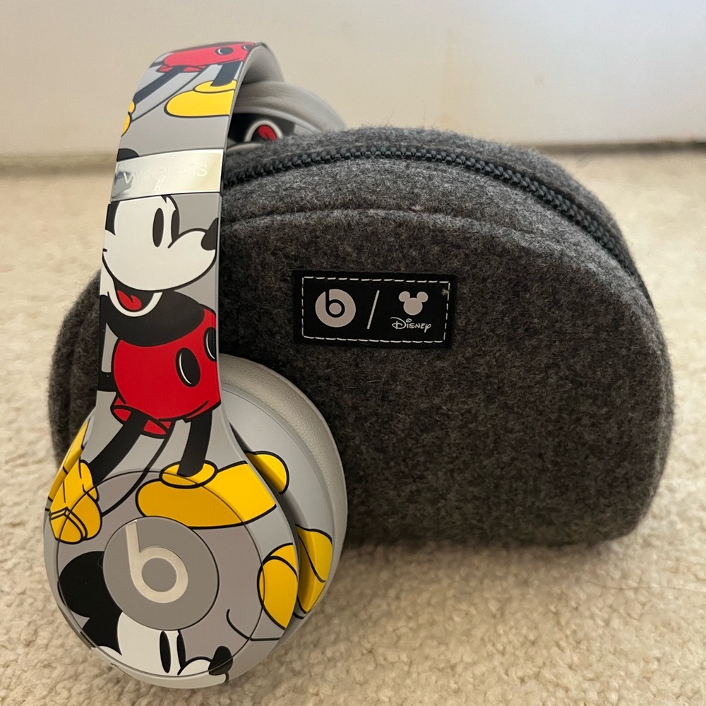 Beats by Dre Mickey Mouse 90th Anniversary Edition Bluetooth Headphones